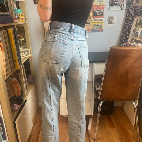 A&F cottage style faded high rise ankle jeans! - Picture 10 of 15